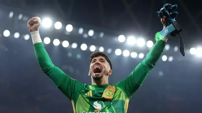 Altay Bayındır’dan Mükemmel Performans: Manchester United, Rangers’ı 2-1 Yenerken O Anlar Sosyal Medyada Gündem Oldu!