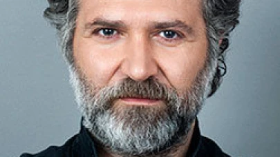 İbn-i Sina Dizisinde Kuşyar Rolüne Hayat Veren Burak Tamdoğan Kimdir, Kaç Yaşında, Nereli, Hangi Dizilerde Rol Aldı?