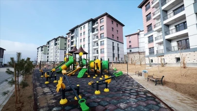 Deprem Bölgesindeki Konut Teslimi Devam Ediyor: Konutların Yüzde 45'i Teslim Edildi