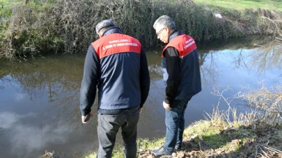 Kırklareli'nin Lüleburgaz İlçesinde Bulunan Saranlı Deresi Kirlilikten Renk Değiştirdi!
