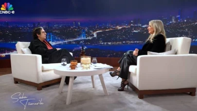 Okan Bayülgen’in Zenginlik Eleştirisi! “Her Şey Kırolar İçin” Demesi Tepki Çekti