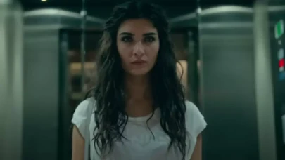 Tuba Büyüküstün Arapça Konuştu, Joy Awards Gecesine Damga Vurdu! Duruşuyla Büyüledi!