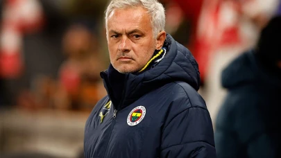 Mourinho'dan Halil Umut Meler'e Şok Tepki: Fenerbahçe'nin VAR Tartışması Olay Oldu!
