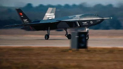 Bayraktar KIZILELMA’dan Yeni Başarı! Yerli İnsansız Savaş Uçağı, Uçuş Testinde Gövde Gösterisi Yaptı