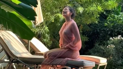 Neslihan Atagül Güzelliğini Nereden Aldığı Ortaya Çıktı! Annesi Görenleri Büyüledi