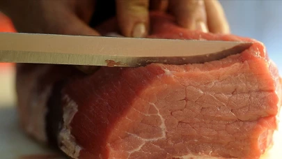 Tonlarca ete el koyuldu: Yakalanmasaydı vatandaşa yedireceklerdi!