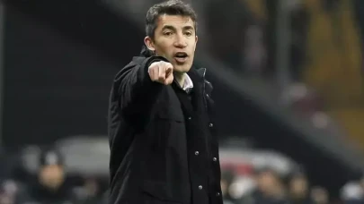 Benfica, Barcelona'ya 5-4 Kaybetti! Bruno Lage, Takımını Sahanın Ortasında Azarladı