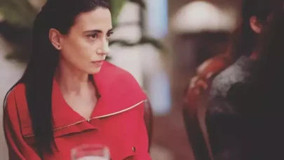 Ceren Yalazoğlu Karakoç Kimdir, Evli mi? Aslen Nereli, Kaç Yaşında, Çocuğu Var mı? Özel Hayatı ve Kariyeri, Rol Aldığı Yapımlar ve Diziler!