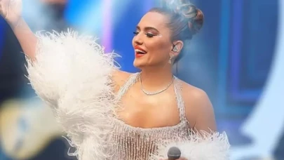 Demet Akalın Estetikle Bambaşka Biri Oldu! Çöl Pozları Olay Yarattı!