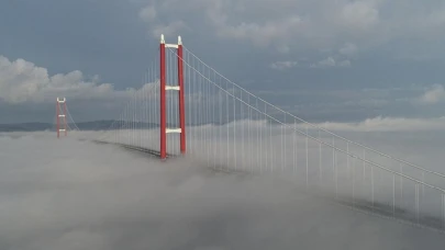 Çanakkale Boğazı'nda sis nedeniyle gemi trafiği durdu