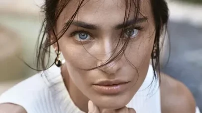 Oyuncu Saadet Işıl Türkiye'ye Neden Dönüyor?