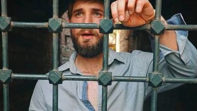 Uzak Şehir Özkan'ın Yunus Eski Kimdir? Nereli, Kaç Yaşında, Eşi Kimdir, Rol Aldığı Diziler ve Kariyer Detayları!