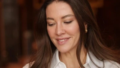 Kıvanç Tatlıtuğ’un Eşi Başak Dizer Kimdir? Aslen Nereli, Kaç Yaşında, Ne İş Yapıyor? Boyu, Kilosu ve Özel Hayatı!