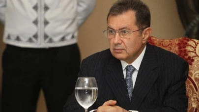 Mehmet Emin Karamehmet'in Lüks Otomobiliyle Kaza Yaptığı An! Sağlık Durumu Nasıl?