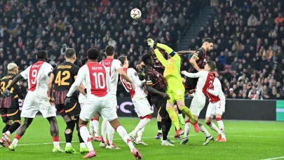 Cimbom’dan Son Dakika Şoku! Ajax Deplasmanında Mağlup Oldu, Üç Yıldız Cezalı Duruma Düştü!