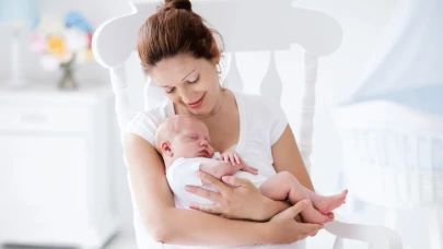 Oruçta Bebek Emzirmek Orucu Bozar mı? Oruç Tutmazsa Fidye Vermek Gerekir mi?