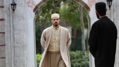 Kızıl Goncalar Senaryosunu Kim Yazdı, Senaristi Kimdir?