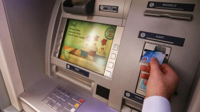 Tüm Türkiye’de Geçerli: ATM’lerde Yeni Ücret Uygulaması Vatandaşı Şaşırttı!