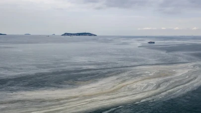 Marmara’da Müsilaj Kabusu Geri Döndü: Kınalıada’da Alarm Zilleri Çalıyor!