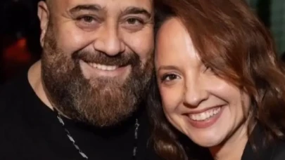 MasterChef Şef Somer Sivrioğlu ve Ayşe Özyılmazel Evleniyor mu? Kenan Doğulu Konserinde Aşk Pozu