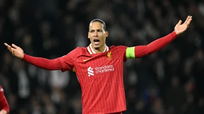 Van Basten’den Van Dijk’a sert sözler: ‘Yumuşak karakterli, lider değil’