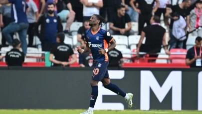 RAMS Başakşehir, Antalyaspor’u deplasmanda 4-0 mağlup etti, Nuri Şahin yönetiminde çıkış sürüyor