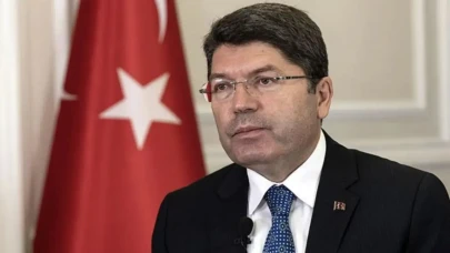 Bakan Tunç: 'CHP yanlış bir yol izliyor, millet en güzel cevabı sandıkta verecek'