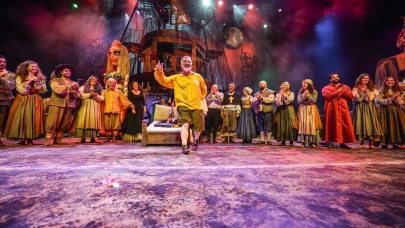 “Don Quixote” müzikali görkemli bir prömiyerle İstanbul’da sahnelendi