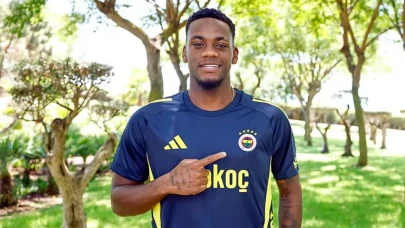 Fenerbahçe’de Jhon Duran alarmı: Yönetim menajerini İstanbul’a çağırdı!