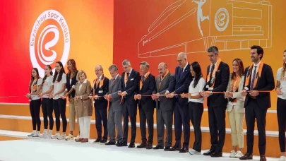 Kartal’da tarihi gün: Eczacıbaşı, kadın voleyboluna yeni bir merkez kazandırdı