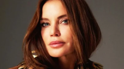 Ebru Şallı’dan evde sporun yeni hali!