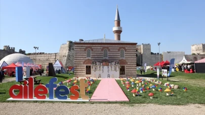 Yedikule’de zaman yolculuğu: Aile Festivali 180 bini aşkın ziyaretçiyi ağırladı