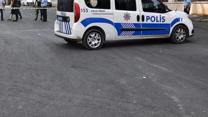 Trafik tartışması savaş alanına döndü!: O anlar kameraya yansıdı