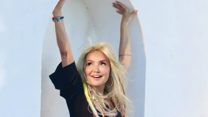 Yonca Evcimik'ten bomba dönüş: 'Lambada' ile 90'lar ruhu geri döndü, listeler şaşkın!