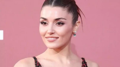 Nocturne ve Hande Erçel'den Paris esintili moda yolculuğu