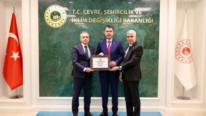 Bakan Murat Kurum’a Osmaniye’den fahri hemşehrilik beratı verildi