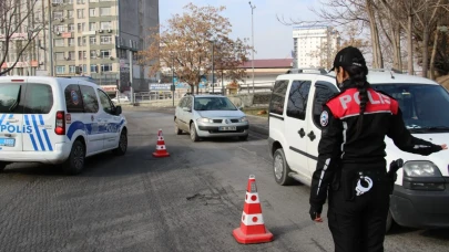 ‘Yemişim kurallarınızı’ dedi, Jandarma dakikasında yakaladı!