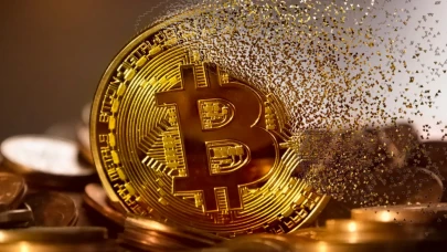 Bitcoin uçuşta: 17 yıllık tarihinin en yüksek seviyesine ulaştı!