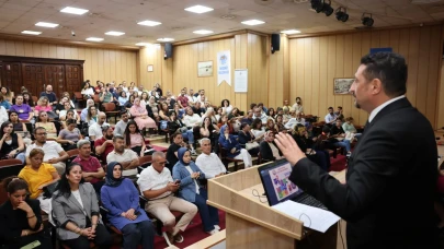 Kız çocuklarının sesi bu panelde yükseldi: Akdeniz Belediyesi’nden anlamlı çağrı