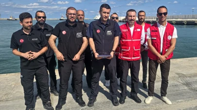 Gazze için yola çıkan Türkiye'nin 'İyilik Gemisi' El-Ariş Limanına ulaştı!