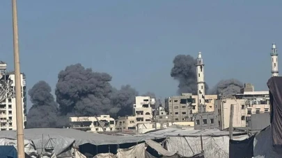 İsrail Hava Saldırıları Gazze'deki Şati Mülteci Kampı’nı Hedef Aldı