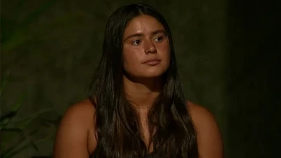 Survivor yıldızı Ayşe Yüksel’in cami pozu sonrası verdiği kare olay oldu!