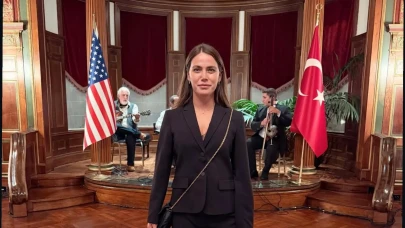 Türk bayrağı Washington’da dalgalandı: Ceyda Ateş göz kamaştırdı!