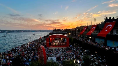 Cumhuriyet'in 102. yılı gün boyu sürecek özel etkinliklerle kutlanacak