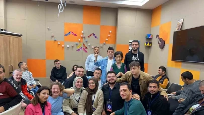 Sakarya Üniversitesi’nden kalpleri buluşturan örnek proje: 'Sevgiye Engel Yok'