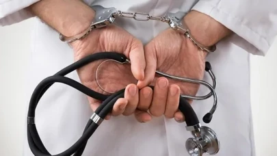 FETÖ operasyonunda gözaltına alınan 5 doktor tutuklandı