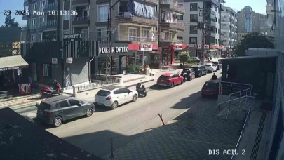 Dondurma hırsızı alışveriş yaparcasına dolabı boşalttı!