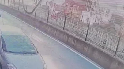 Tramvay hattında elektrik dehşeti! O anlar kameraya böyle yansıdı