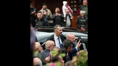 Cumhurbaşkanı Erdoğan: Rize’de çocukluk anılarını tazeledi, kentsel dönüşüm sürecini takip etti!