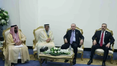 Gazze Zirvesi öncesi Cumhurbaşkanı Erdoğan ve BAE Başkan Yardımcısı’ndan dikkat çeken görüşme!